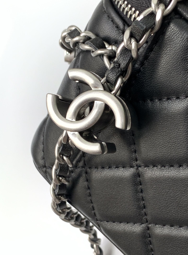 Ch**el cosmetic bags